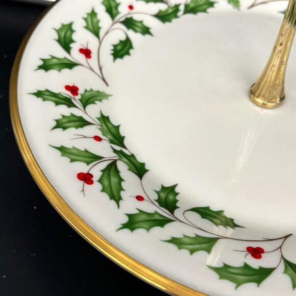 Vintage 1970's Lenox Holiday Christmas Round Serving Tidbit Plate 24KT Gold Trim - Picture 2 of 7